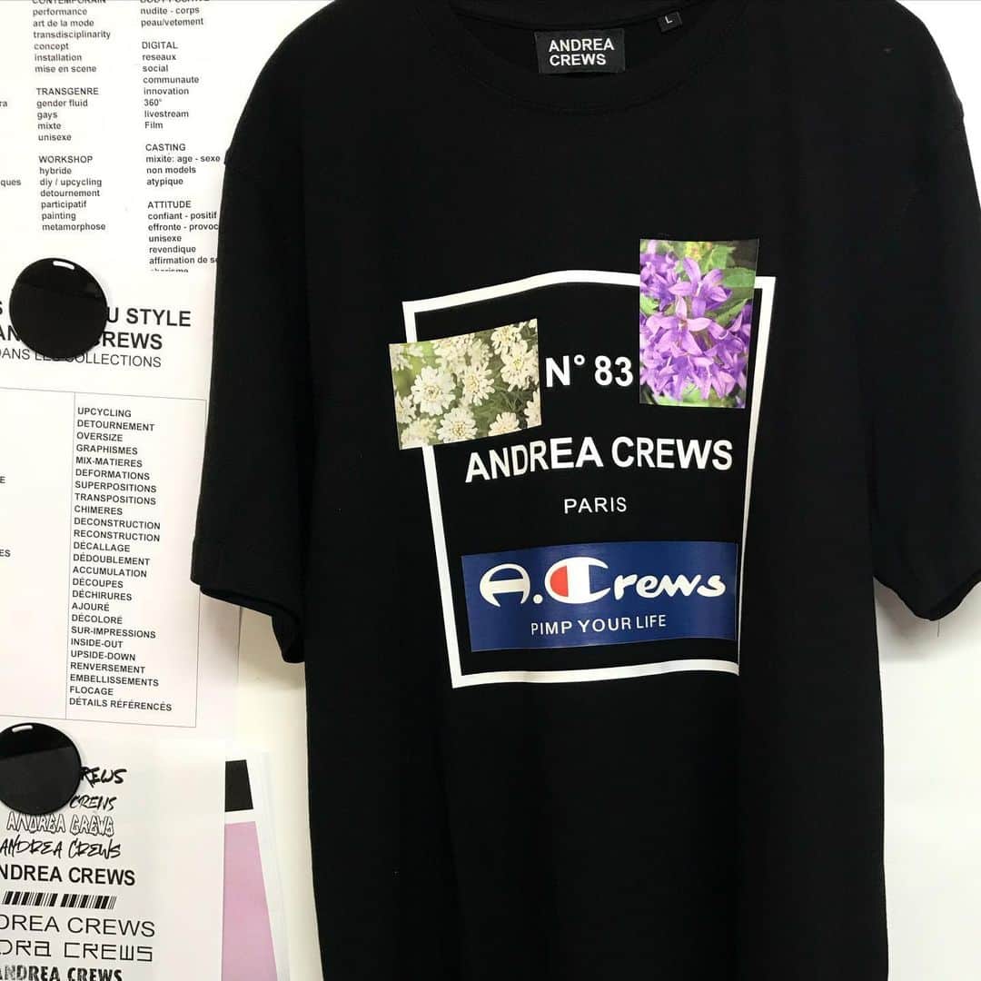 アンドレアクルーズのインスタグラム：「Summer tees are availables online 💐www.andreacrews.com💐  #andreacrewsfamily #summeriscoming #fashionrevolution」