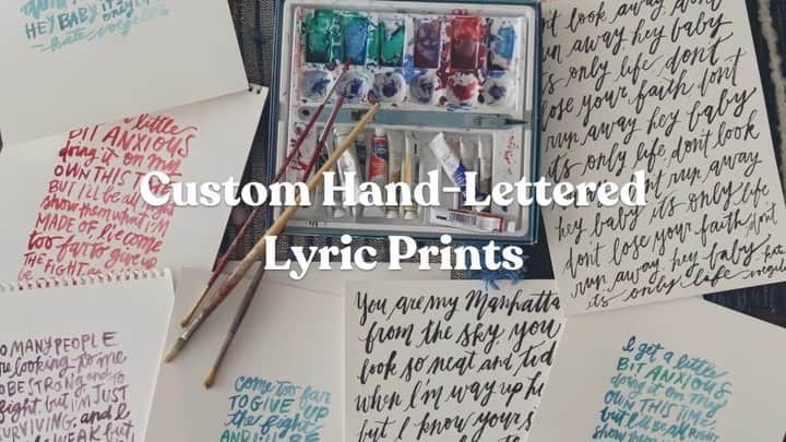ケイト・ボイージェルのインスタグラム：「Custom watercolor brush-letter lyrics are back in the shop for a limited time! You choose the song, the lyrics, and the color 🎨 🖌 All hand-lettered, signed and dated by me 📝 These tend to sell out pretty fast, so head to the link in my bio if you wanna reserve one! 💛 .  https://www.katevoegele.com/merch/custom-handwritten-brush-letter-lyrics」