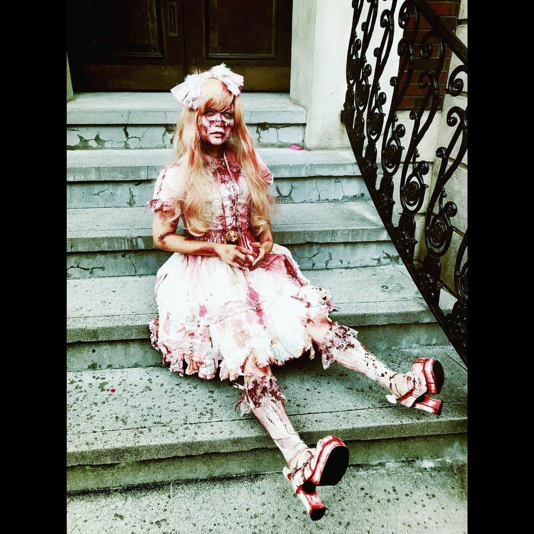 かりんさんのインスタグラム写真 - (かりんInstagram)「#usj #halloween #zombie #makeup」6月25日 1時17分 - karin.n.003