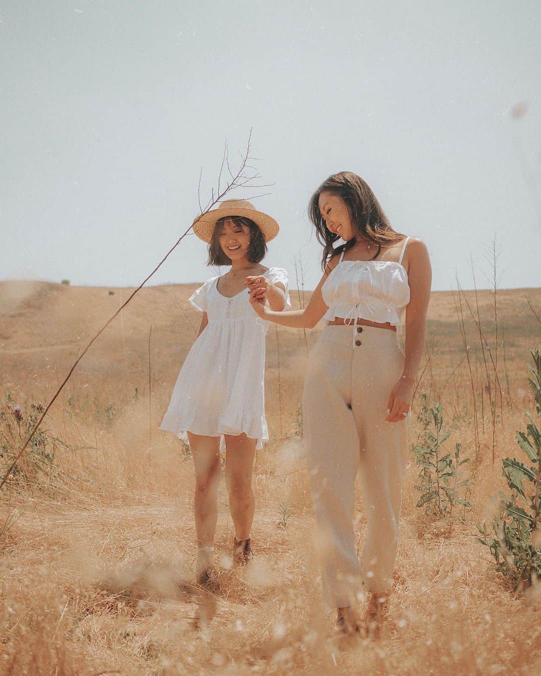 W E Y L I Eのインスタグラム：「Our Summer Series I is here! ✨  I’m obsessed with how light and perfect these pieces are for the warmer weather. Head on over to our website for more information on Series! I just uploaded a new try-on video to WahlieTV if you want to see how the pieces look!  For reference, I’m an XS in the Camilla dress, Dillon dress, & Lindsey top. For the Sadie pant, I’m a a size 0.  Thank you for supporting @shopwomn! 🌸」