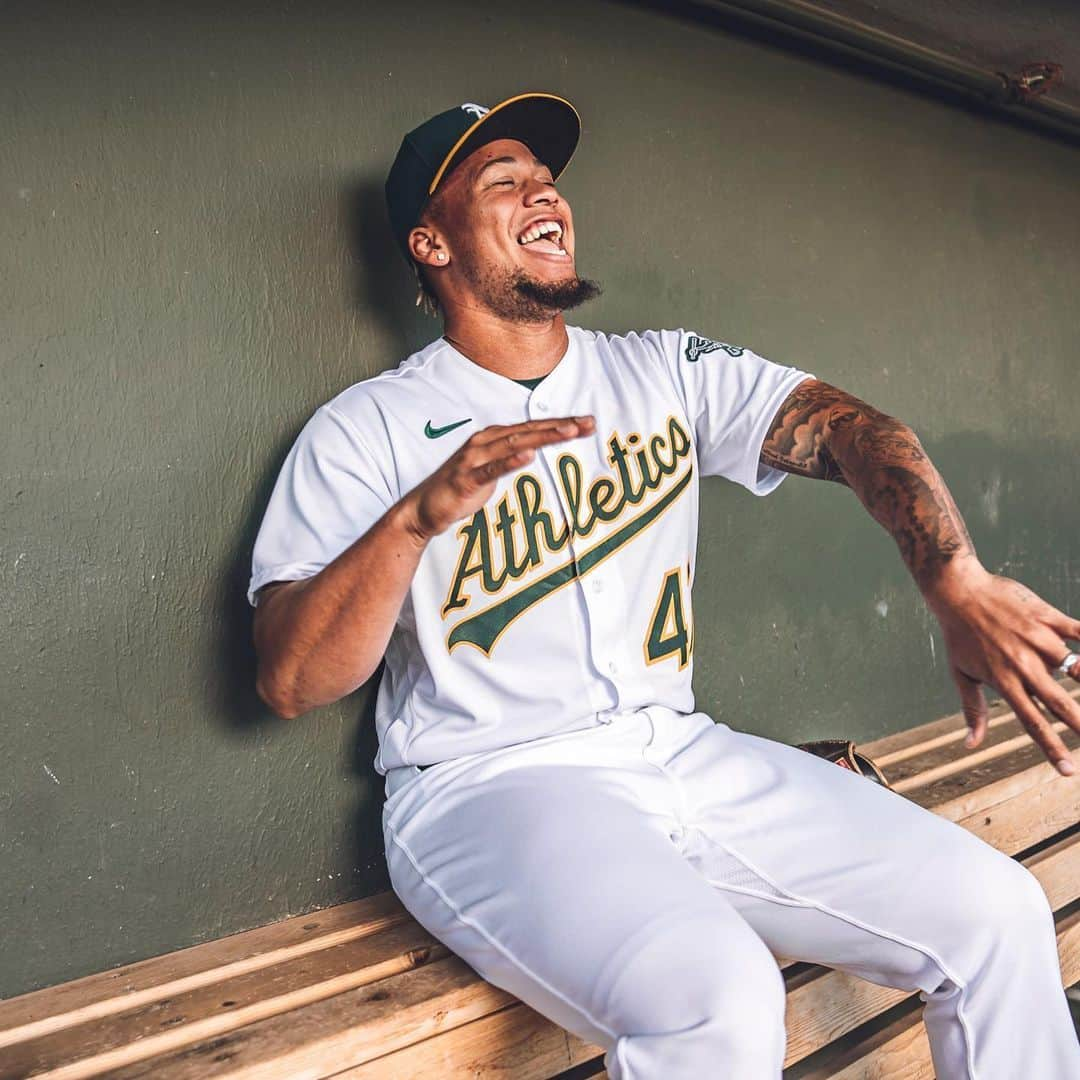 オークランド・アスレチックスさんのインスタグラム写真 - (オークランド・アスレチックスInstagram)「Waking up knowing that baseball’s back. #RootedInOakland」6月25日 1時26分 - athletics