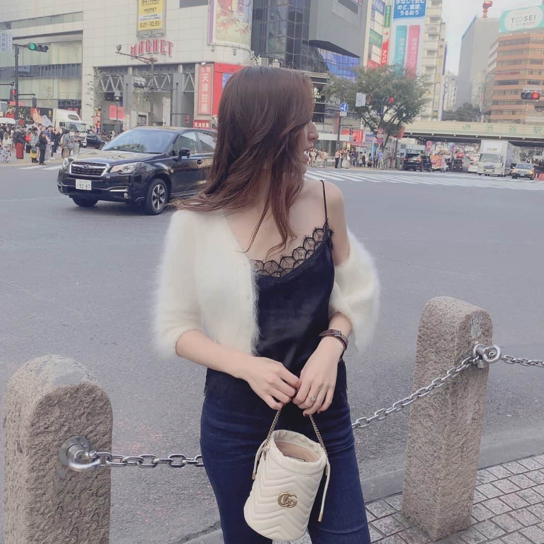 Tomomi Teradaのインスタグラム：「favorite🤍キャミソールまだ少しあります👙」