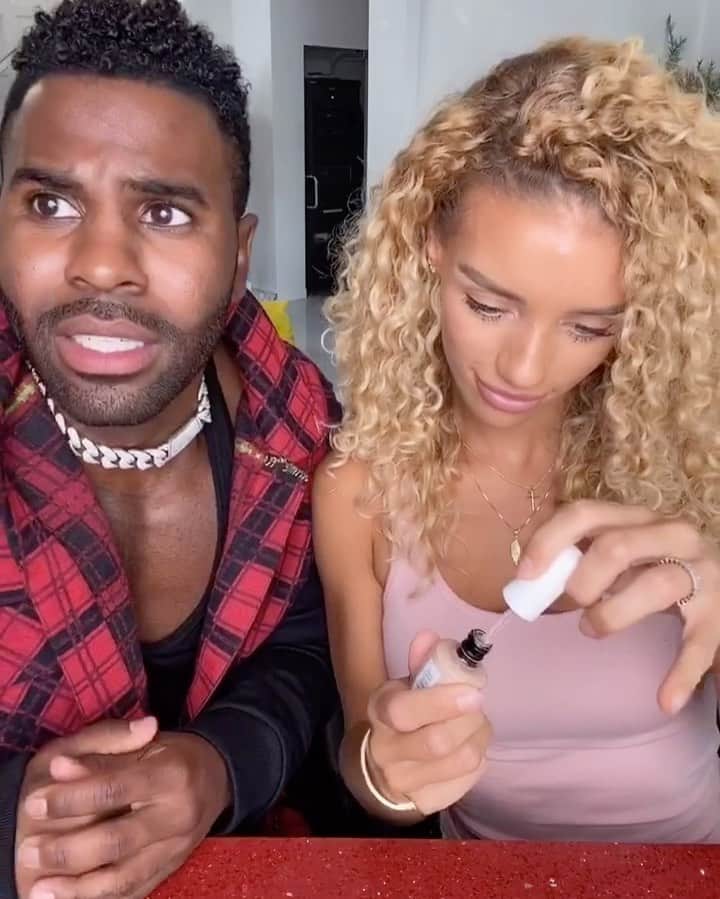 ジェイソン・デルーロのインスタグラム：「Why do y’all do this? 😂 @jenafrumes」