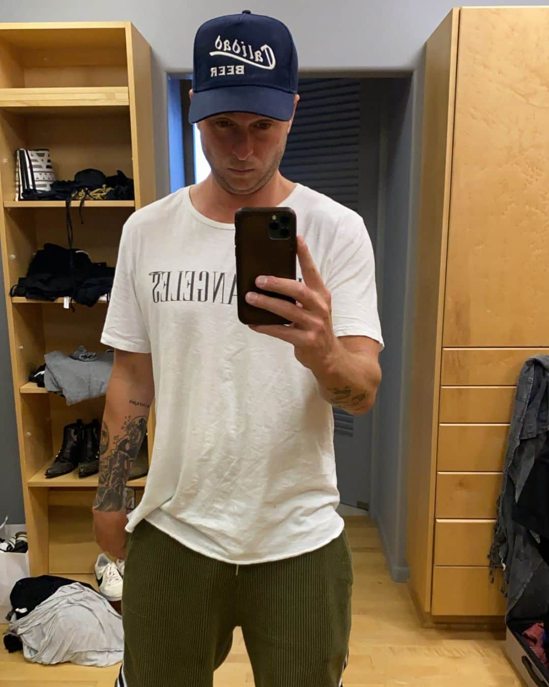 ライアン・テダーさんのインスタグラム写真 - (ライアン・テダーInstagram)「Day 98 of day 1」6月25日 12時04分 - ryantedder