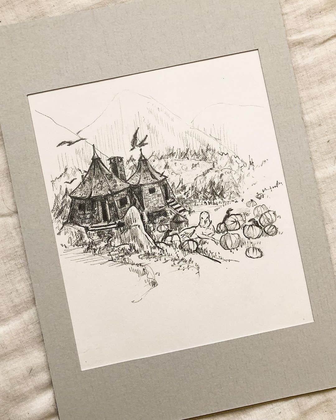 Dara Muscatさんのインスタグラム写真 - (Dara MuscatInstagram)「Some weeks ago one very sweet couple bought my original drawing of this HP fanart. I can’t explain how happy it made me feel, how I was worrying packing it praying to all the gods to deliver it safely. Aleph often inspire me to draw more and to sell my drawings if somebody like them and my response always been and is “nobody needs my loose sketches”. So when I had a message from Craig to buy this drawing from me for his wife’s birthday - I couldn’t believe, I’ve been re-reading the message several times. I’m feeling so grateful and happy it arrived safely and now a piece of my love to Harry Potter universe is somewhere there living its best life. Happy birthday Briar! Thank you guys. ✨🤍✨#darasketching #daraloveshogwarts」6月25日 12時34分 - daramuscat