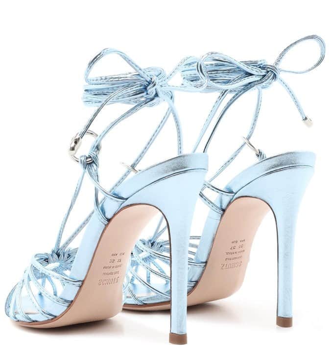 Schutzのインスタグラム：「SHINE IN BLUE ❤️ SCHUTZ LOVE EDITION #newin」