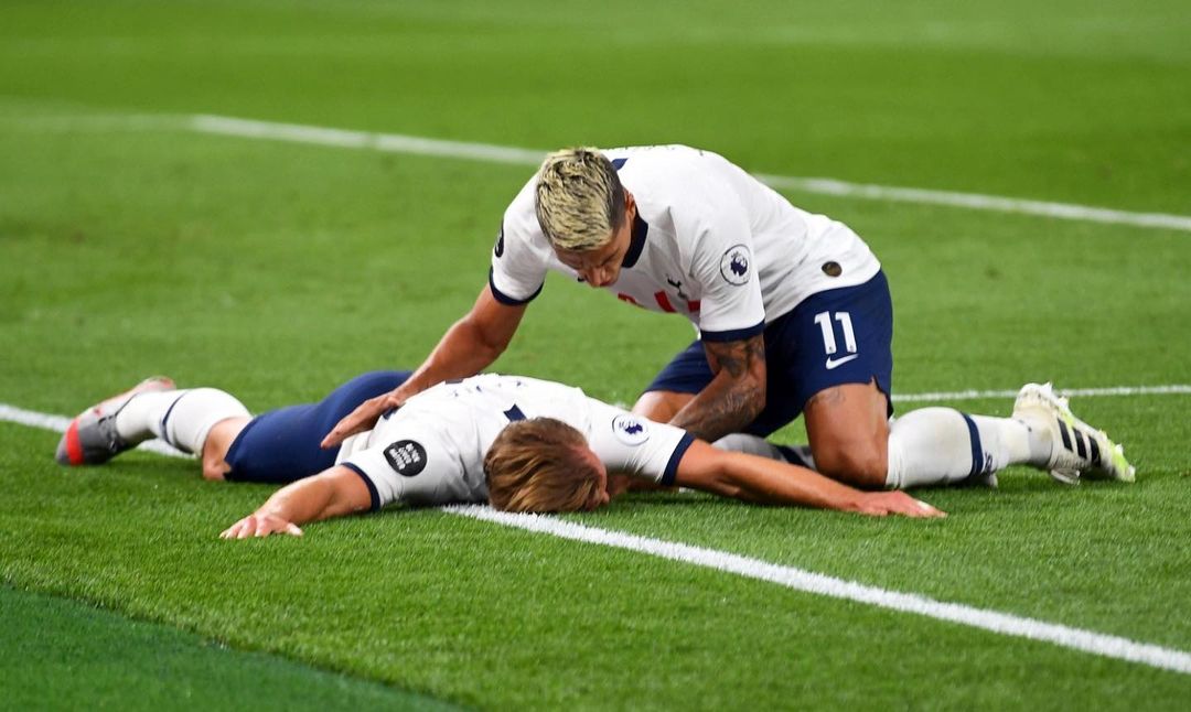 エリク・ラメラさんのインスタグラム写真 - (エリク・ラメラInstagram)「@harrykane you ok ?? 😋😝 What a finish 🎯👌🔝 Golazooooo 🔥」6月25日 4時17分 - eriklamela