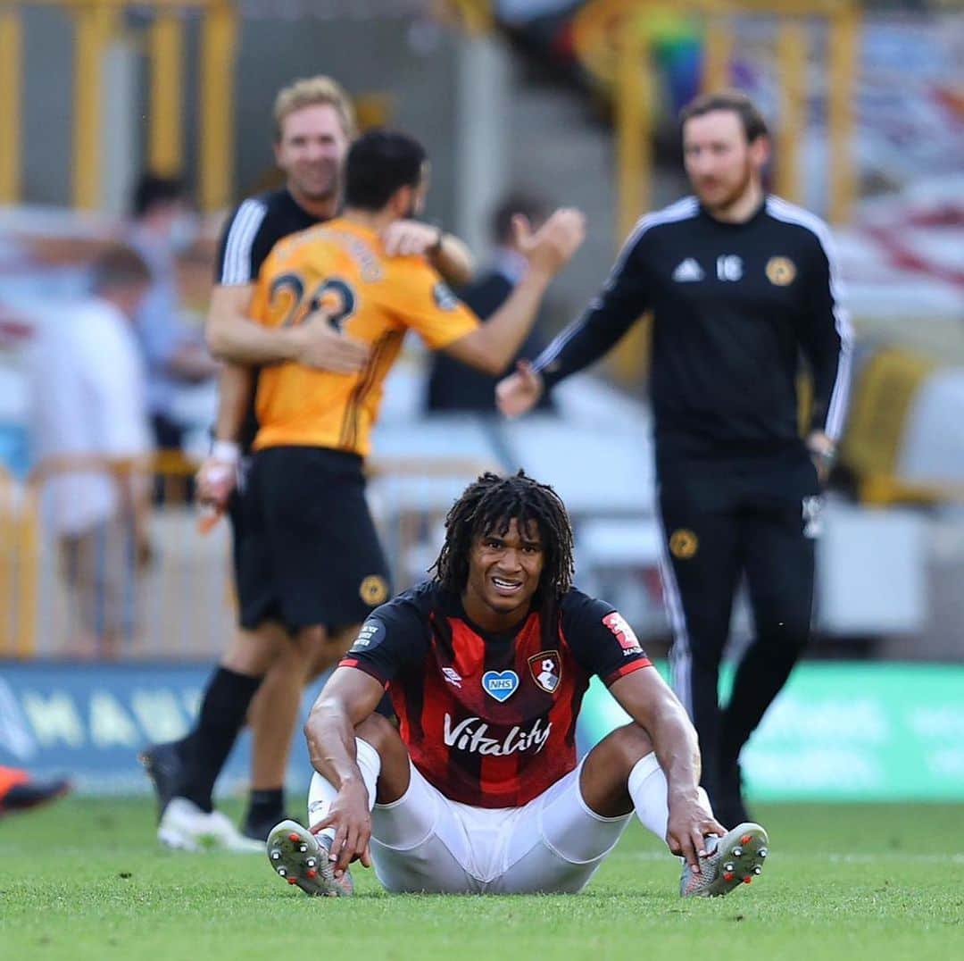 ナタン・アケのインスタグラム：「When everything is against you, your reaction determines the outcome. Massive test of character and still everything to fight for. Let’s stick together and keep going till the end🙏🏾🍒」