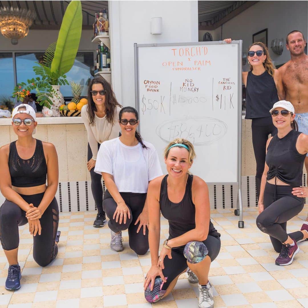 Elizabeth Chambers Hammerのインスタグラム：「Thank you all for making Open Palm x Torch’d with @isaacboots a HUGE success! We’re currently over $100,000!🔥」