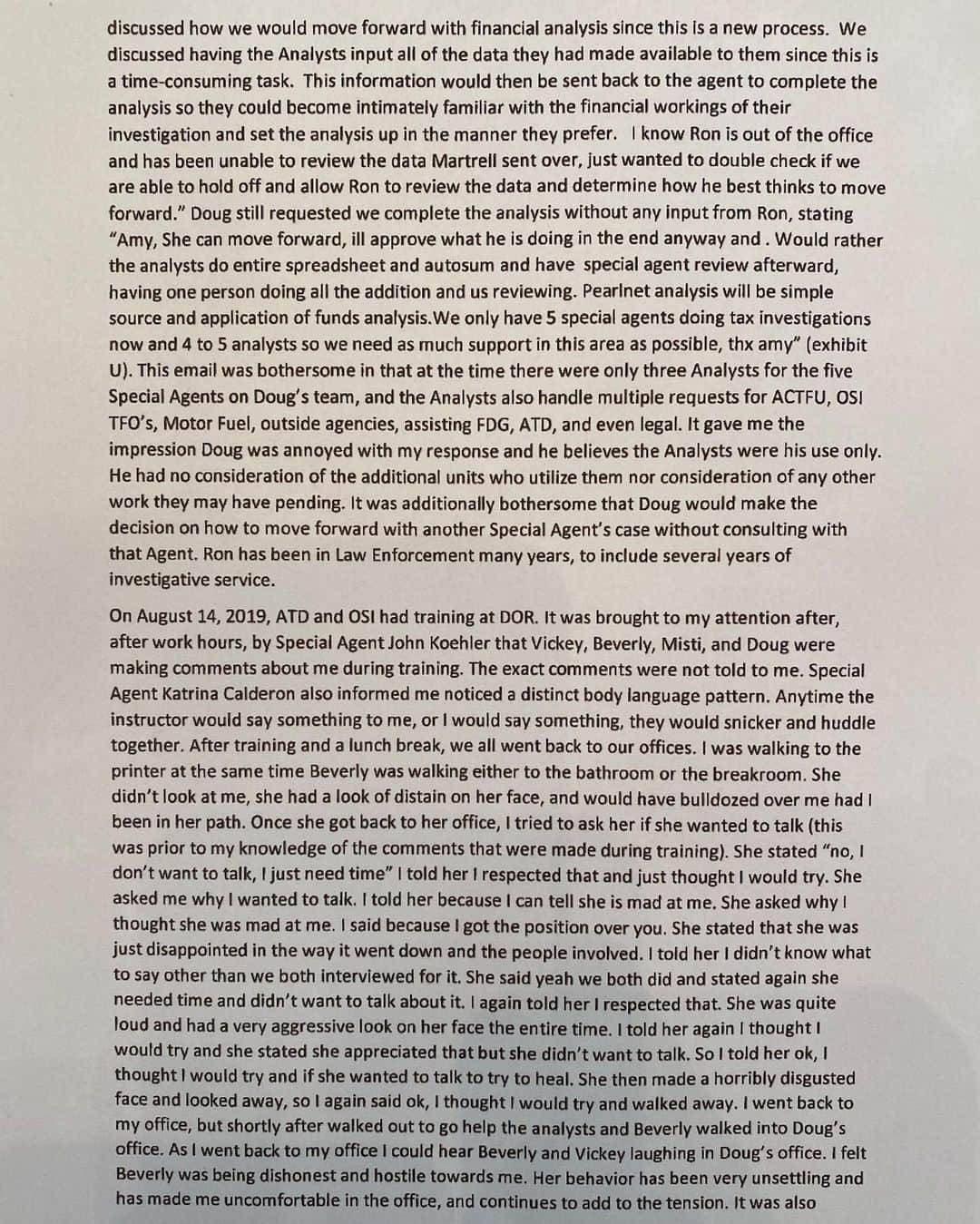 トッド・クリスリーさんのインスタグラム写真 - (トッド・クリスリーInstagram)「Head over to #chrisleyconfessions in order to find out what this is about and more!! As promised on Chrisley Confessions today, I provide proof that Amy Doherty Heinz snitched on many of her coworkers with the Georgia Dept of revenue in order to further her own agenda that Josh Waites orchestrated , how many people have worked in offices where you’ve dealt with that one person who always tried to tear everyone else down in order to elevate themselves? #failedpolygraphs」6月25日 6時17分 - toddchrisley