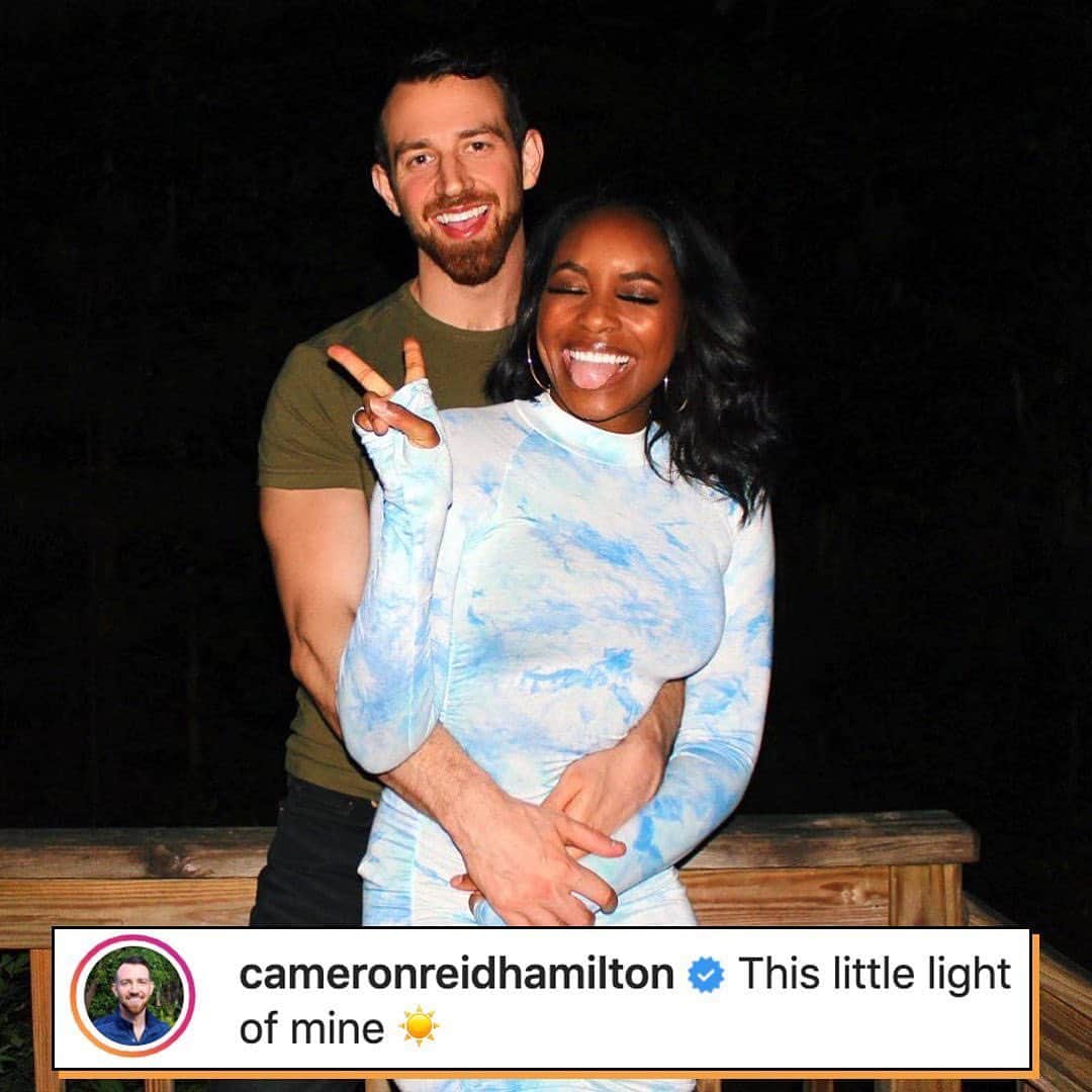E! Onlineさんのインスタグラム写真 - (E! OnlineInstagram)「In a happier #LoveIsBlind update, Lauren and Cameron are still going strong and still adorable as ever. 😍(📷: Instagram)」6月25日 9時03分 - enews