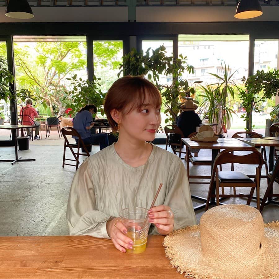 磯俣愛さんのインスタグラム写真 - (磯俣愛Instagram)「かわいいカフェ行きたい欲と かわいい家に住みたい欲がすごい」6月25日 9時06分 - ai_isomata