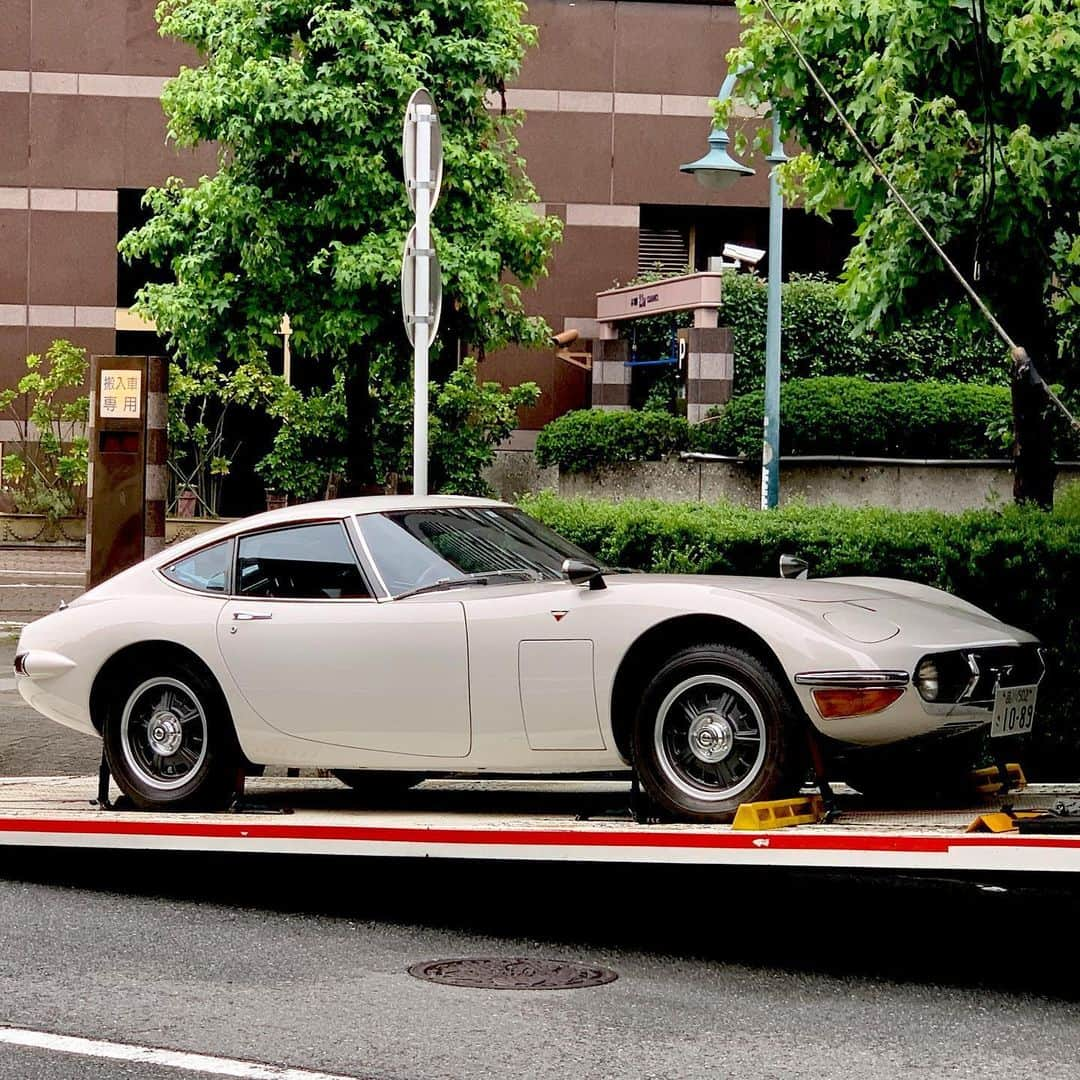 大石 征裕さんのインスタグラム写真 - (大石 征裕Instagram)「TOYOTA2000GT. @Ebisu  Not my car! #ebisu」6月25日 9時54分 - oishi_masahiro