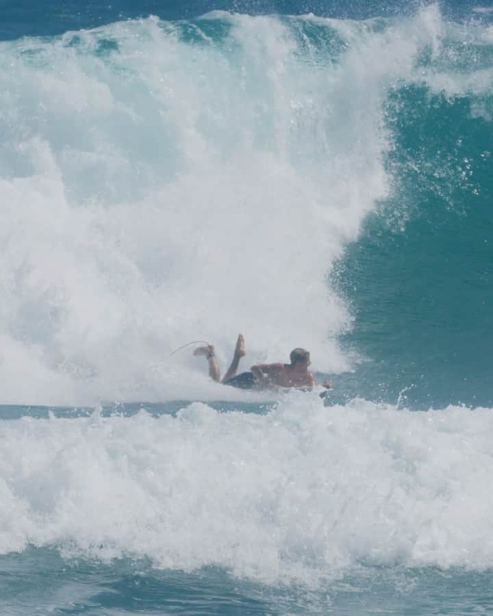 ジョン・ジョン・フローレンスのインスタグラム：「And then sometimes surfing looks like this」
