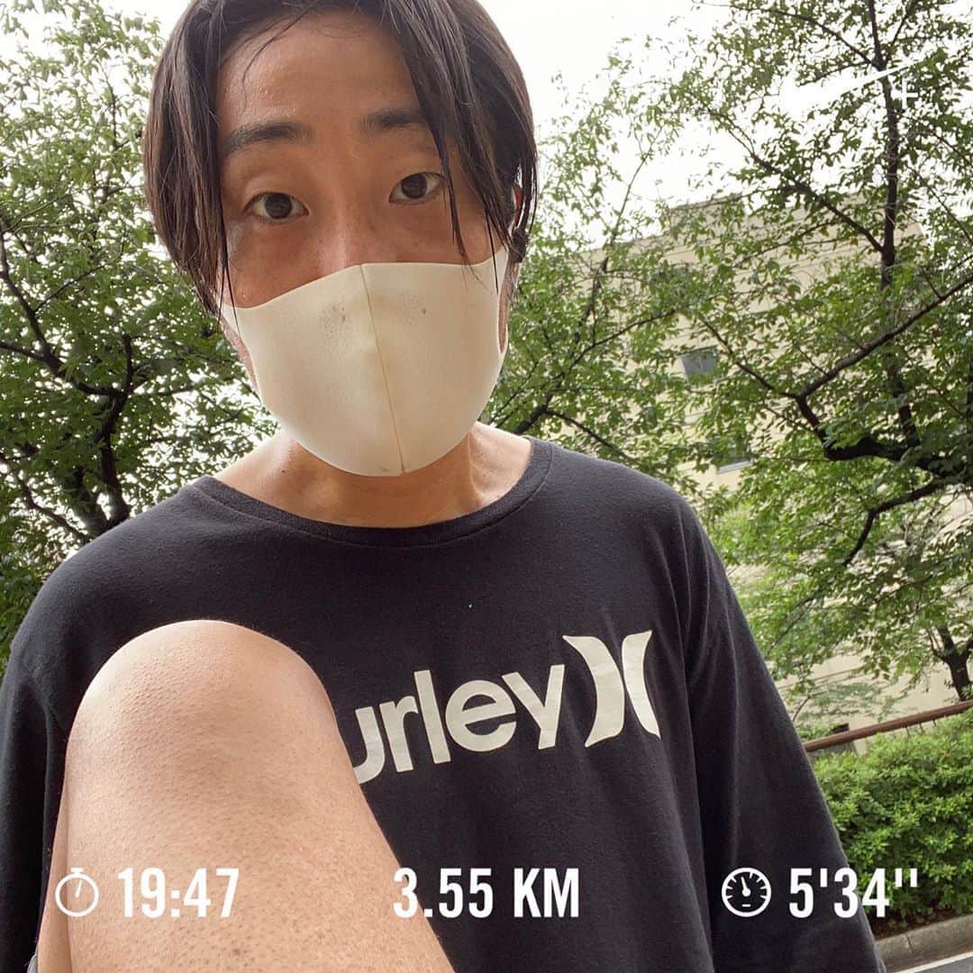 のインスタグラム：「今月も無事（ガチ暇）100キロラン終了。  #ゆってぃ #ワカチコ #人力ランでしょう #ランニング #running #足と私 #この時の私はどう言う感情なのだろうか #鎌倉住みたい #いざ鎌倉」