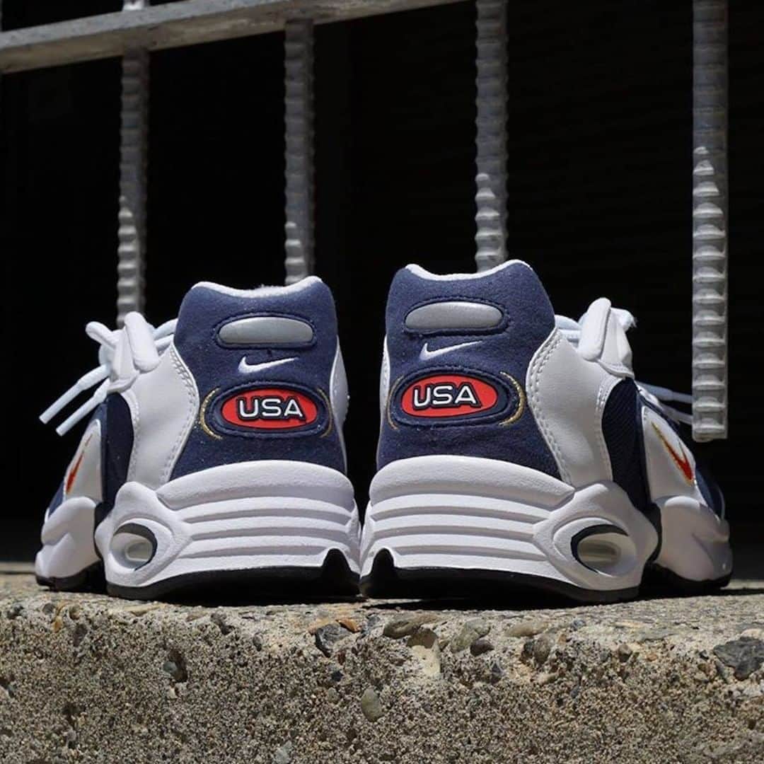 Sneaker Newsさんのインスタグラム写真 - (Sneaker NewsInstagram)「The Nike Air Max Triax 96 "USA" is available now; link in bio to get yours.」6月25日 11時00分 - sneakernews