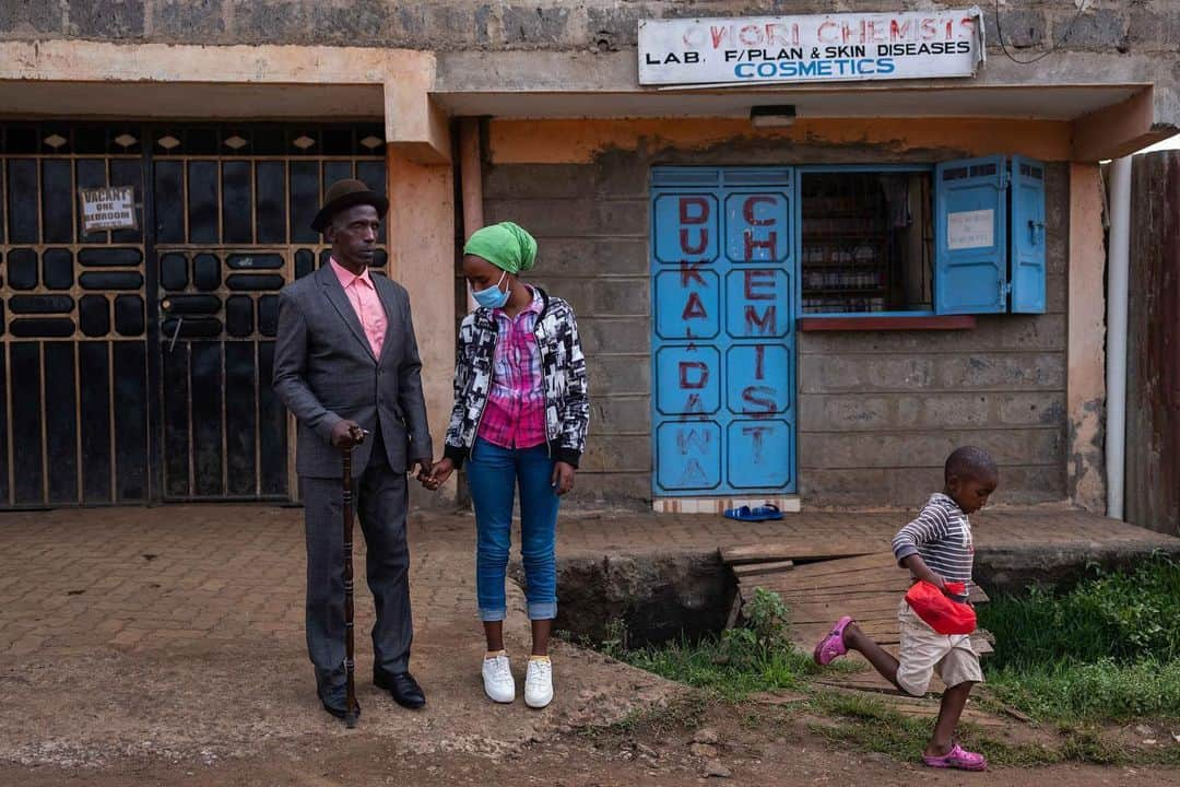 National Geographic Creativeさんのインスタグラム写真 - (National Geographic CreativeInstagram)「Photo by @nicholesobecki | Their bags were packed, their furniture sold, and their business shuttered. After years of waiting Bidasi Munyaneza, who is blind, and his daughters Amour Kazena and Solange Nirere — all refugees from the Democratic Republic of Congo — had been approved for resettlement to Australia on March 30. Then global restrictions on travel because of the coronavirus put that process on hold. After years of trauma, the delay and uncertainty of their situation hit the family hard. They’re among more than 3,000 refugees in Africa and 10,000 worldwide whose resettlement was halted temporarily by the pandemic, according to the International Organization for Migration. Now, restrictions are beginning to ease, raising hopes that Bidasi and his family may finally begin the next chapter of their life. “All I can think of is Australia, and peace,” Bidasi said. “I just want to live without fear.” Follow me on @nicholesobecki for more coverage of the Covid-19 crisis in Kenya.」6月25日 22時02分 - natgeointhefield