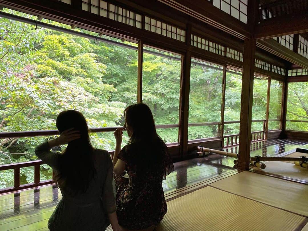 清里千聖さんのインスタグラム写真 - (清里千聖Instagram)「.﻿ 癒された😌🎐💕﻿ ﻿ #瑠璃光院 #kyoto #そうだ京都へ行こう」6月25日 21時05分 - chiseikiyosato