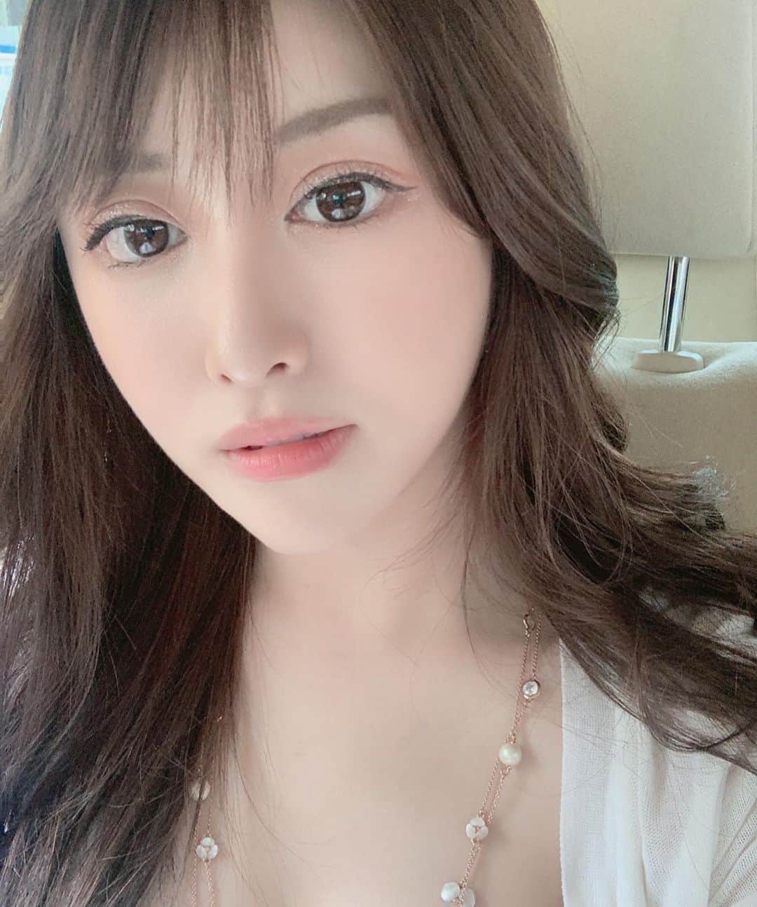 のインスタグラム：「🍉🍉🍉 美白になりたい👱🏻‍♀️❣️ . . . #selfie #instagram #美白 #肌ケア」