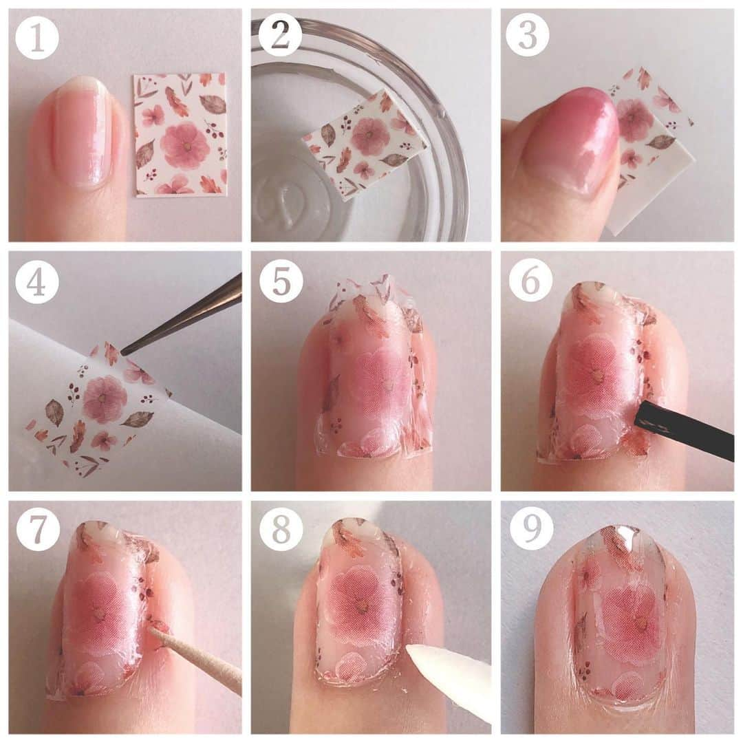 しずくのインスタグラム：「しずくネイルシールの使い方を 詳しく説明❣️ 【100均キャンドゥにて販売中🛒】 . しずくウォーターネイルシール ❶最初にベースコートを塗り、使いたいシールを爪の大きさに合わせてハサミでカットします(裏には2mmマスがついています) ❷水に浮かべます(10〜20秒ほど) ❸ピンセットで水から取り出して親指と人差し指でスライドさせ台紙から剥がします ❹テッシュで撫でるように水分をオフします(水分が残っていると気泡やヨレる原因に) ❺爪にしっかりと貼り付け、爪先に余ったものは折り込みます ❻左右、爪先の余った所にトップコート又は除光液をつけます(私はトップコート) ❼乾く前に爪楊枝で削ぎ取ります ❽皮膚についたトップコートは除光液をつけた綿棒で綺麗にします(めんどくさい人はお風呂入ればふやけて取れます) ❾最後にトップコートを2度塗りします(1度より2度塗りのが綺麗なのでおすすめ！優しく塗ってください) . . 今回はじめて#しずくネイルシール を知った人も沢山いると思うので使い方をUPしました🙌 そんなん知ってるよ☹️って人！ いつもありがとうございます😭🙏💗💗ゲット報告とても嬉しいです😭❤️❤️！！！ . . 使用したのは しずくネイルシール第11段の 【 #ダスティフラワー 】 . .  #nails #polish #selfnail #nailpolish #nailseal  #ネイル #セルフネイル #マニキュア #ポリッシュ #100均ネイル #ほぼ100均ネイル  #100均 #プチプラ #花ネイル #フラワーネイル #キャンドゥ  #ネイルシール  #셀프네일 #네일아트 #다이소 #指甲油 #美甲 #指彩 #簡単ネイル #時短ネイル . 【ほぼ100均ネイル】しずく 新刊も絶賛発売中📗ブログもやっているのでよかったら見てください♡ #今旬ネイル #ドラッグストアネイル で投稿ありがとうございます❤️嬉しい感想コメントとても励みになります☺️ Instagramの投稿はLINEブログに貼らせていただいています！」