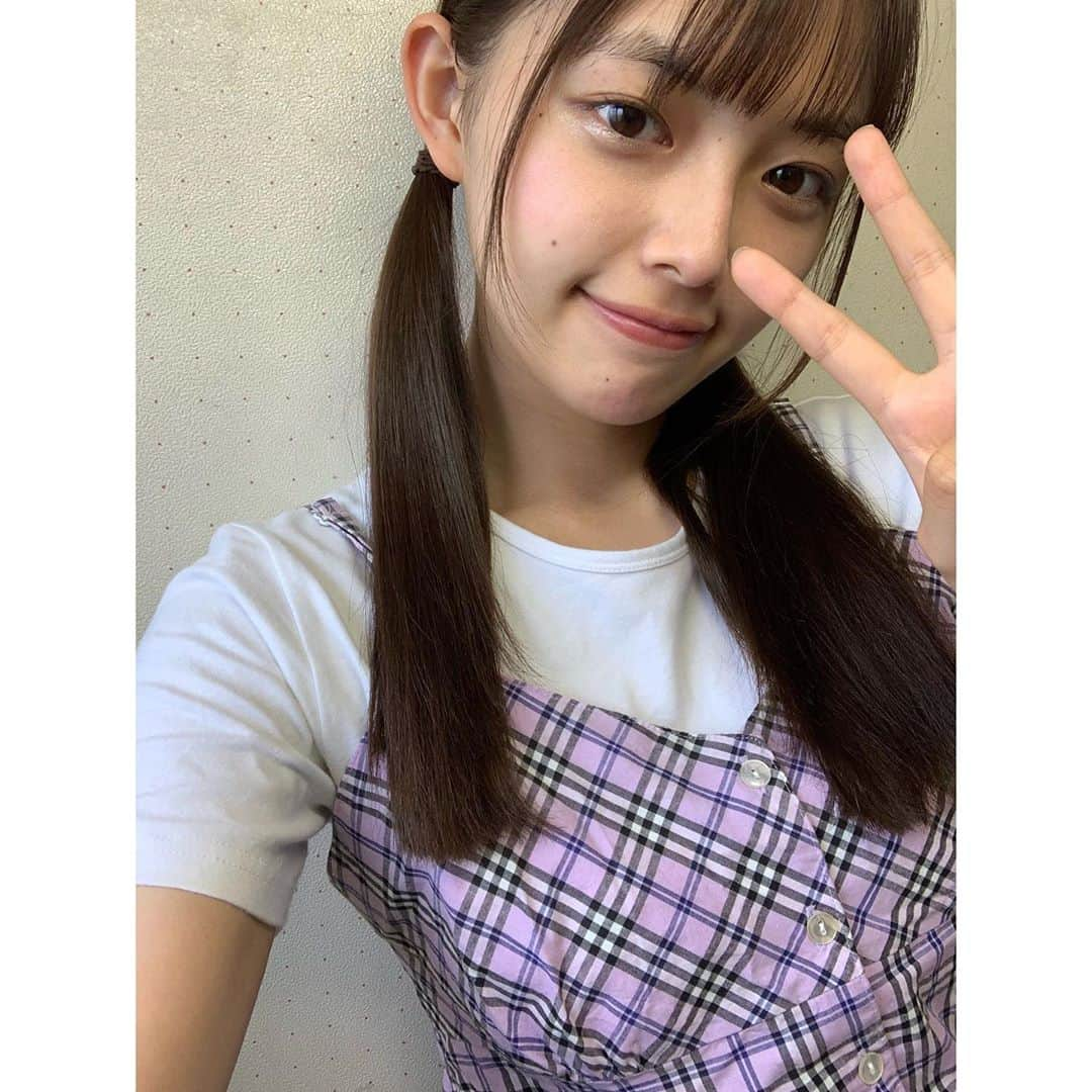 森日菜美さんのインスタグラム写真 - (森日菜美Instagram)「今日は事務所に初めての ファンレターが届きました📩！ とっても嬉しかったです☺︎ ちなみにツインテールとかしてみたけど来年20歳です #ついんてーる#ひなだいありー」6月25日 21時46分 - hinami_mori