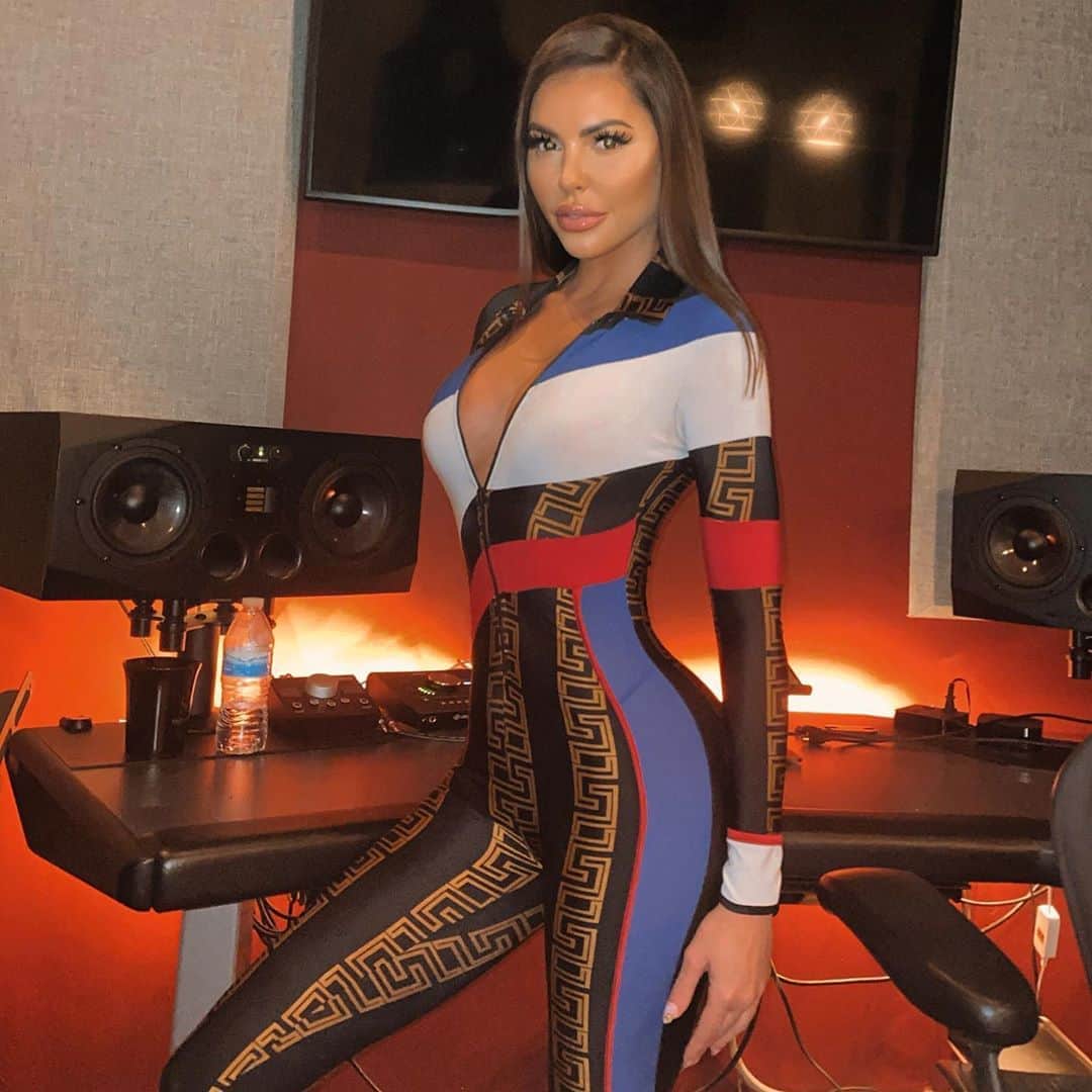 Jessica Cribbonのインスタグラム：「Stu boo」