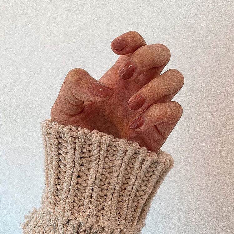 Arika Kuriharaのインスタグラム：「. self nail♡👶🏻 . . やっぱワンカラーすき💗 . #self #nail #onecolor」
