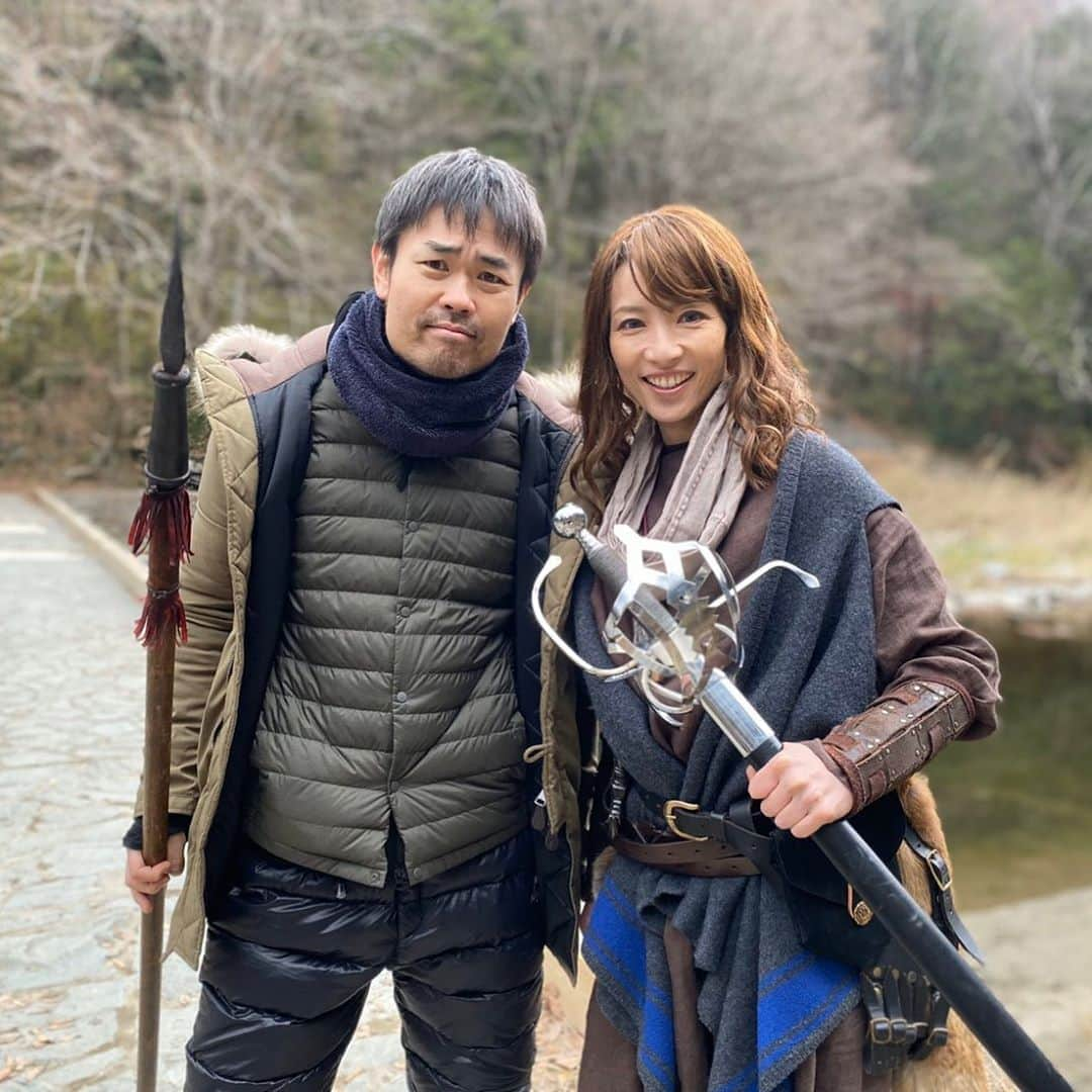 早霧せいなさんのインスタグラム写真 - (早霧せいなInstagram)「WOWOWオリジナルドラマ📺 『異世界居酒屋「のぶ」』 7話より、女傭兵・リオンティーヌ役で登場します。 . 6/26（金）深夜0:00 6/28（日）午後0:30(再放送) . ぜひご覧下さい✨  #品川ヒロシ監督 #異世界居酒屋のぶ #男子として沢山やったことあるけど🤓 #女子として初の殺陣🗡 #寒い時期の撮影でしたー #カイロ体中に10枚ぐらい貼ってた😂」6月25日 14時17分 - seinasagiri_official