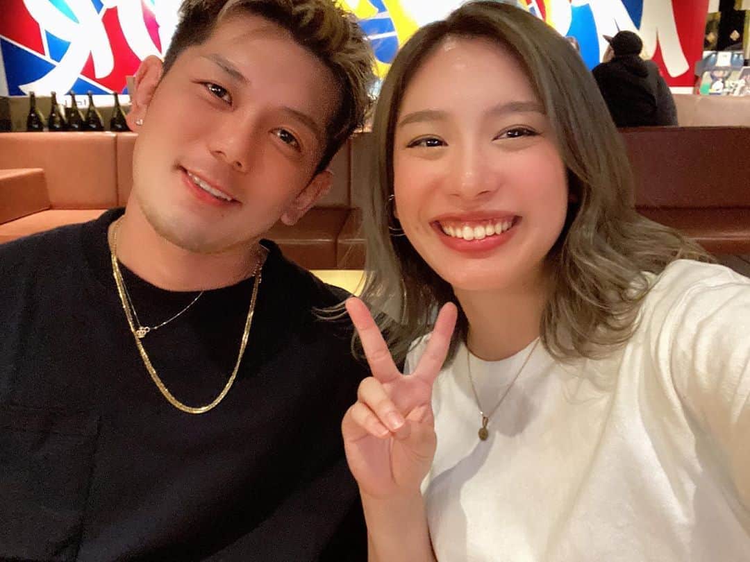 acaneのインスタグラム：「・ SUPER HERO🔥🔥🔥 ・ 皇治さんとTikTokも 撮っていただいたので チェックしてね😚💐 皇治さんありがとうございました✨」