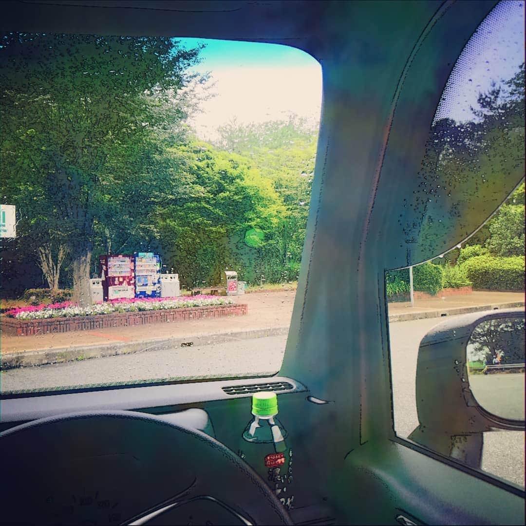 松本隆博のインスタグラム：「。 まだまだ雨降るし 人出まだまだだし。 ここで一句！  水無月の… 皆つき無しの… コロナ禍な… ^^;(￣▽￣;)」
