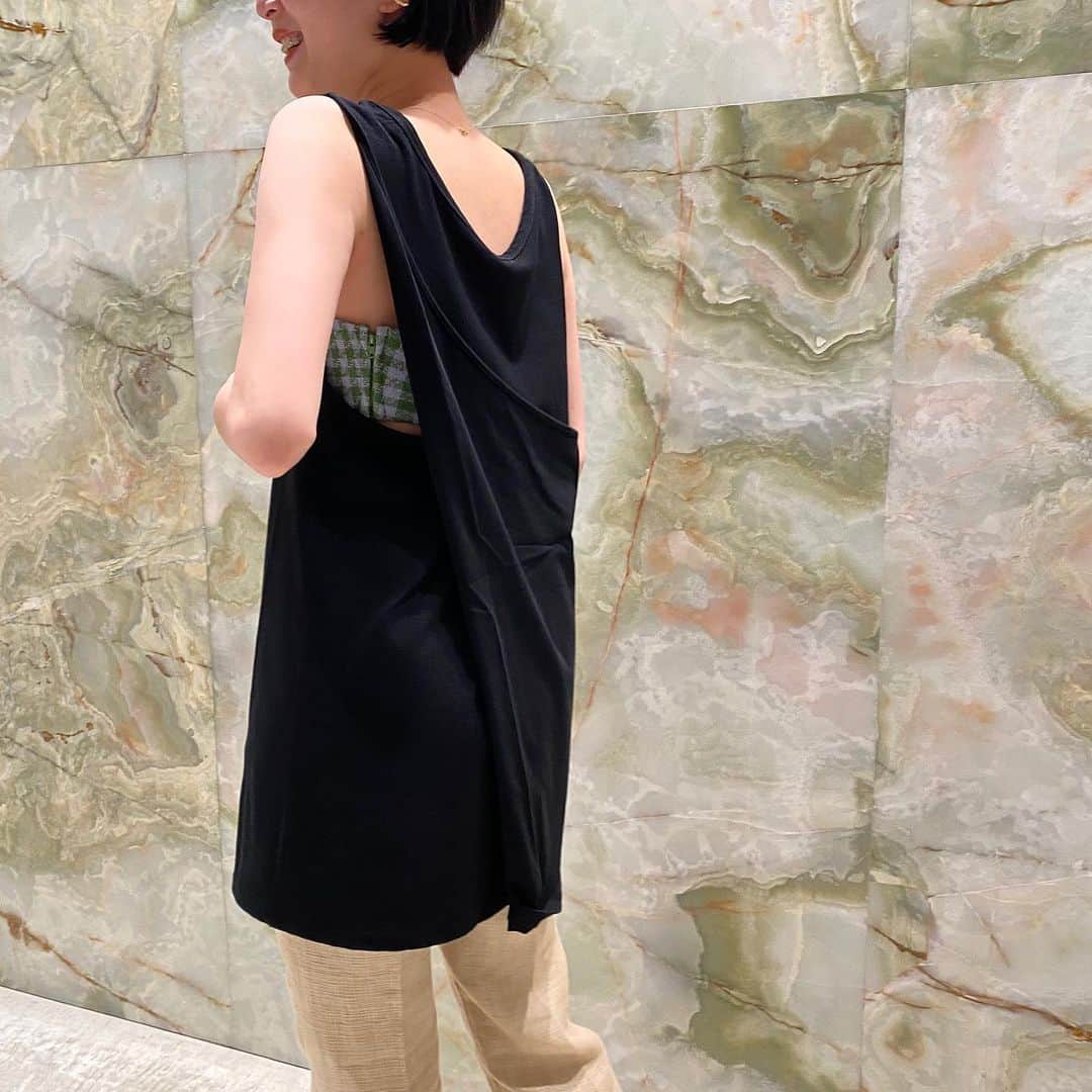 H BEAUTY&YOUTHさんのインスタグラム写真 - (H BEAUTY&YOUTHInstagram)「＜H BEAUTY&YOUTH＞ VINTAGE COTTON TWIST TANK ¥10,000-(+tax) Color: White/Black/Lime Size: Free (着用スタッフ: 165cm)  #H_beautyandyouth @h_beautyandyouth  #BEAUTYANDYOUTH #Unitedarrows」6月25日 14時48分 - h_beautyandyouth