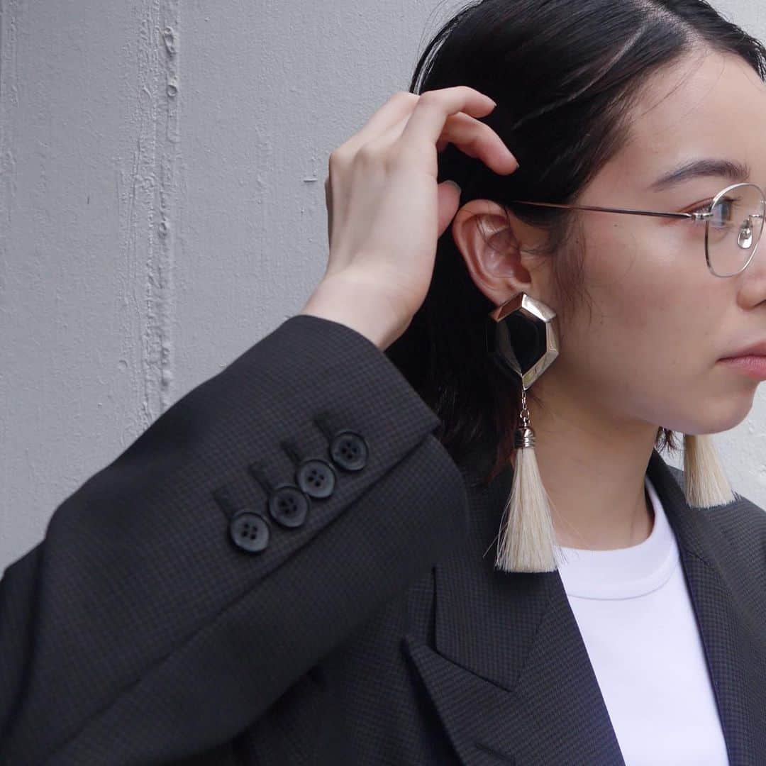MIDWEST TOKYO WOMENさんのインスタグラム写真 - (MIDWEST TOKYO WOMENInstagram)「. @togaarchives ・FRINGE EARRINGS ¥16,500(tax in) . . #togapulla  #toga #earrings #midwest_tw  #midwest_official」6月25日 14時52分 - midwest_tw