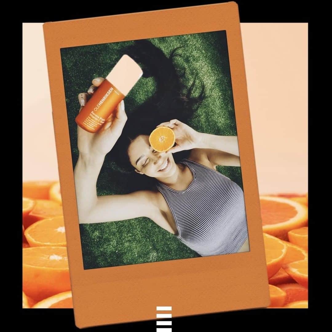 セフォラさんのインスタグラム写真 - (セフォラInstagram)「@sananas2106 a adopté notre nouvelle recette pour un glow parfait : ✨ De la vitamine C (illumine la peau et réduit l’apparence des rides, des pores, et des taches pigmentaires) ✨ Des acides exfoliants PHAs (pour une peau régénérée) ✨ De l’acide hyaluronique (un puissant hydratant) ✨ Des pigments inspirés de la poudre de banane 🍌 (pour rehausser l’éclat de la peau et la protéger de la pollution) ✴️ Le produit qui regroupe ces ingrédients : Banana Bright Vitamin C Serum d’@olehenriksen! . Uniquement chez SEPHORA. #SephoraLovesOleHenriksen #OleHenriksen #SephoraFrance #Sananas」6月25日 16時00分 - sephorafrance