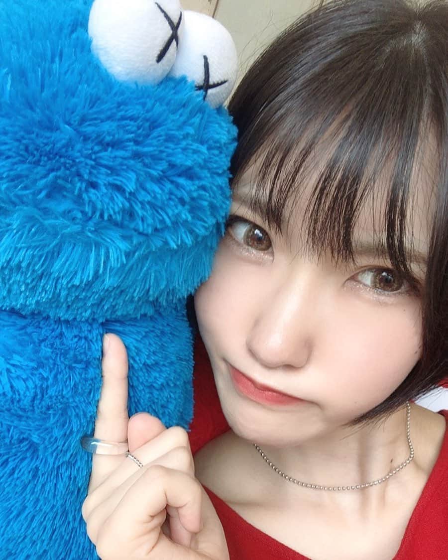 東条蒼のインスタグラム：「＊ ・ ・ お友達。 ・ クッキー大好き連盟🍪❤️ ・ ・ ・ やっぱ、チョコチップやな。 ・ ・  #東条蒼 #クルーズグループ #セクシー女優 #av女優 #メガネ女子 #黒髪 #ショートヘア #あおたん　#teamメレンゲ #followｍe #following #japan #girl #photooftheday #tagsforlikes #instalike  #台湾 #香港 #粉我 #拍照 #照片 #人像攝影」