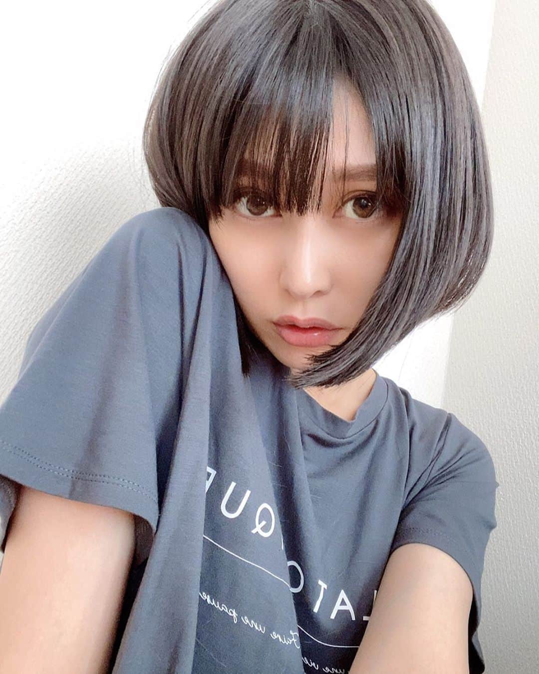 佐藤乃莉さんのインスタグラム写真 - (佐藤乃莉Instagram)「最近の部屋着 おすしのふわふわを纏って  #thankyou#outfit #pic#部屋着」6月25日 16時17分 - nori_sato_