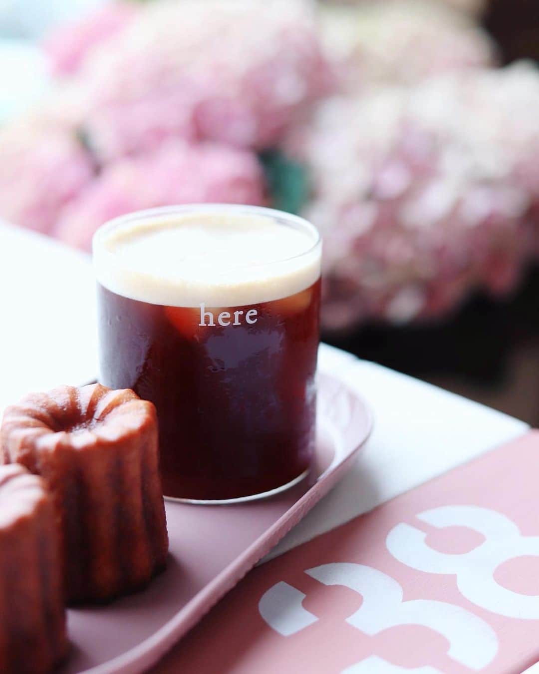 木南清香さんのインスタグラム写真 - (木南清香Instagram)「京都『here』 ・ ・ インスタで一目惚れして #カヌレ と共にオンライン購入した @here.kyoto さんのグラス🥃✨ ・ この夏、ヘビロテします♡ ・ #herekyoto #coffee #おうちカフェ」6月25日 17時09分 - kinami_sayaka