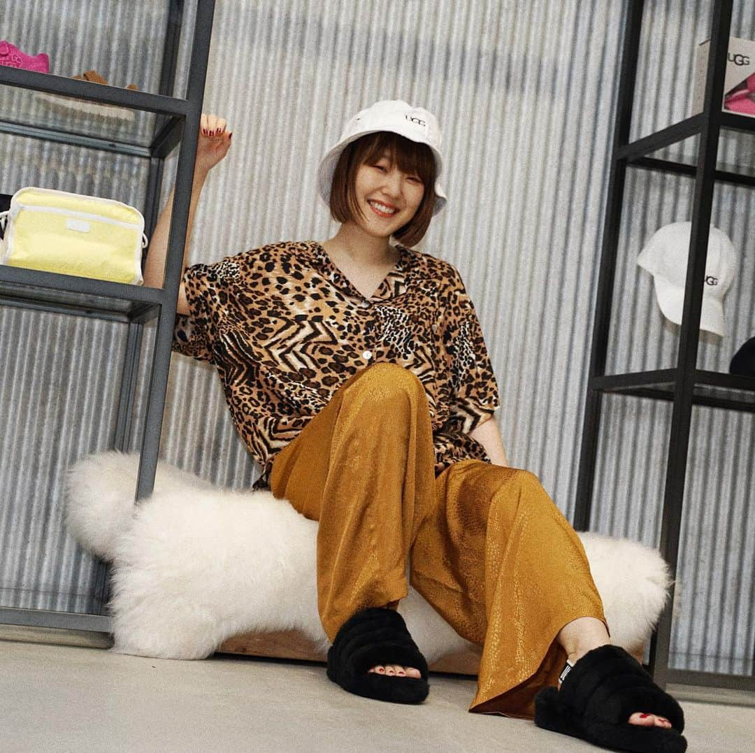 おかもとえみさんのインスタグラム写真 - (おかもとえみInstagram)「😄😁😆 #ugg  #atmos」6月25日 17時10分 - okp_emi