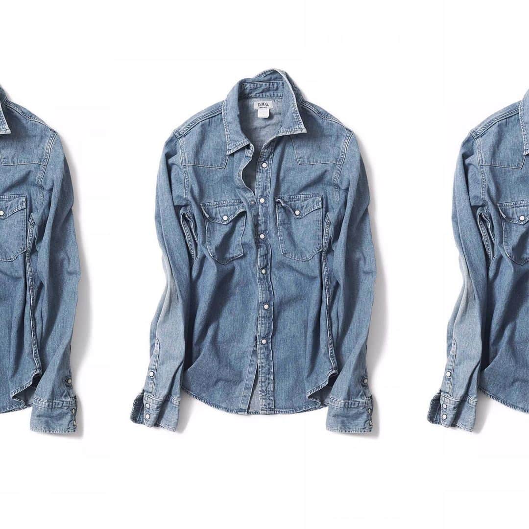 のインスタグラム：「. ♦️ 再入荷 ♦️ ・ ◆D.M.Gドミンゴ/ウエスタンシャツ（Used Wash) ・ D.M.G（ドミンゴ）は厳しい品質管理のもと、歴史のあるデニムの町、児島・さぬき市の国産工場で一貫生産する事で高いクオリティーを実現しています。こちらは、自社工場にて生産され、細部まで拘りの詰まったウエスタンシャツ。柔らかいデニム素材なので着心地も良く、後身頃にダーツが入っていることにより、スッキリと女性らしく着ていただけます。メイドインジャパンならではの丁寧に、そして非常に細かいピッチで縫製されたハイクオリティーな一枚です。 ・ #kkcloset #kkshop #菊池京子 #kyokokikuchi #コーディネート #コーデ #coordinate #code #ootd #outfit #kotd #カジュアル #style #shirt #デニムシャツ #madeinjapan」