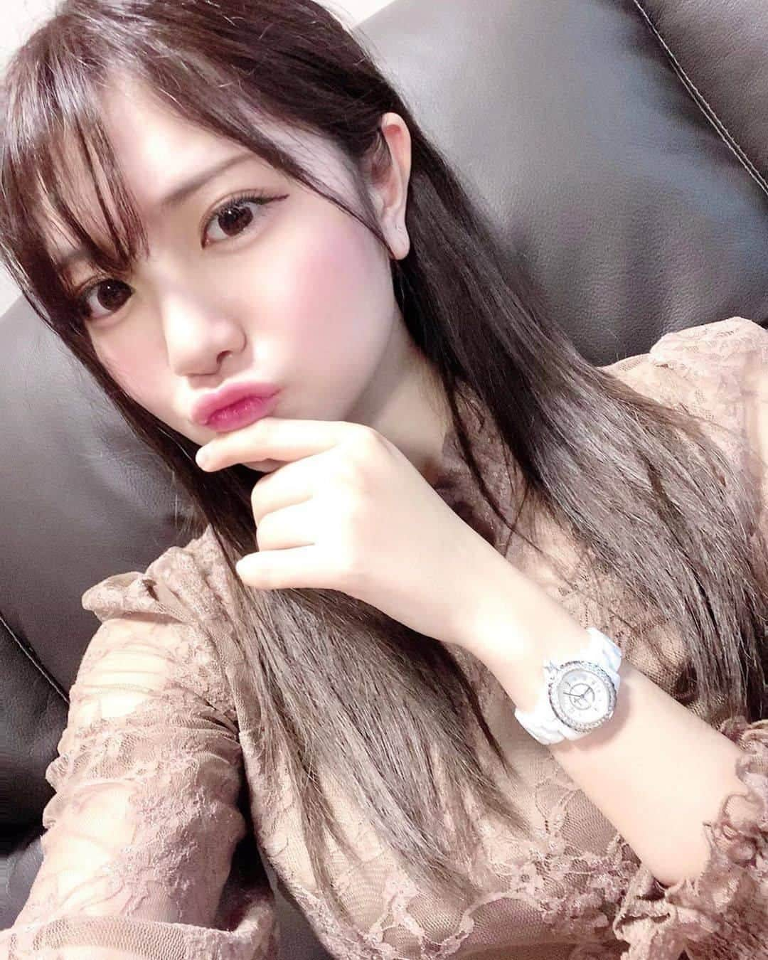 美女部屋さんのインスタグラム写真 - (美女部屋Instagram)「". 美女部屋では いまインスタグラムで注目すべき美女をご紹介します🌹 . 今回ご紹介させていただくのはゆーちゃん*･ 🦋⛳さん<@yucha_x2> @yucha_x2 さんのアカウントには 他にも素敵な投稿がたくさんあるので是非見てみてくださいね✨  いいねコメントフォロー で、応援お願いします！👏 . @bijo.room #美女部屋 おはよーん 起きたらびっくり！ 1.8万フォロワーさんありがとう！！✨ ・ ・ #TikTok #フォロワー募集中 #コメント返し #selfie #いいね返し #筋トレ女子 #コメント大歓迎 #f4f #美容垢 #tダイエット #ootd #골프 #좋아요 #좋아요반사 たい #美容好き #다이어트 #미용 #다이어트성공 #自分磨き #オシャレさんと繋がりたい #オシャレ #黒髪 #モテメイク #ストレートヘア #サロンモデル #サロンモデル希望 #ビジョビ_ミスいちご2021 #今できること #おうち時間"」6月25日 18時00分 - yuuki_s1