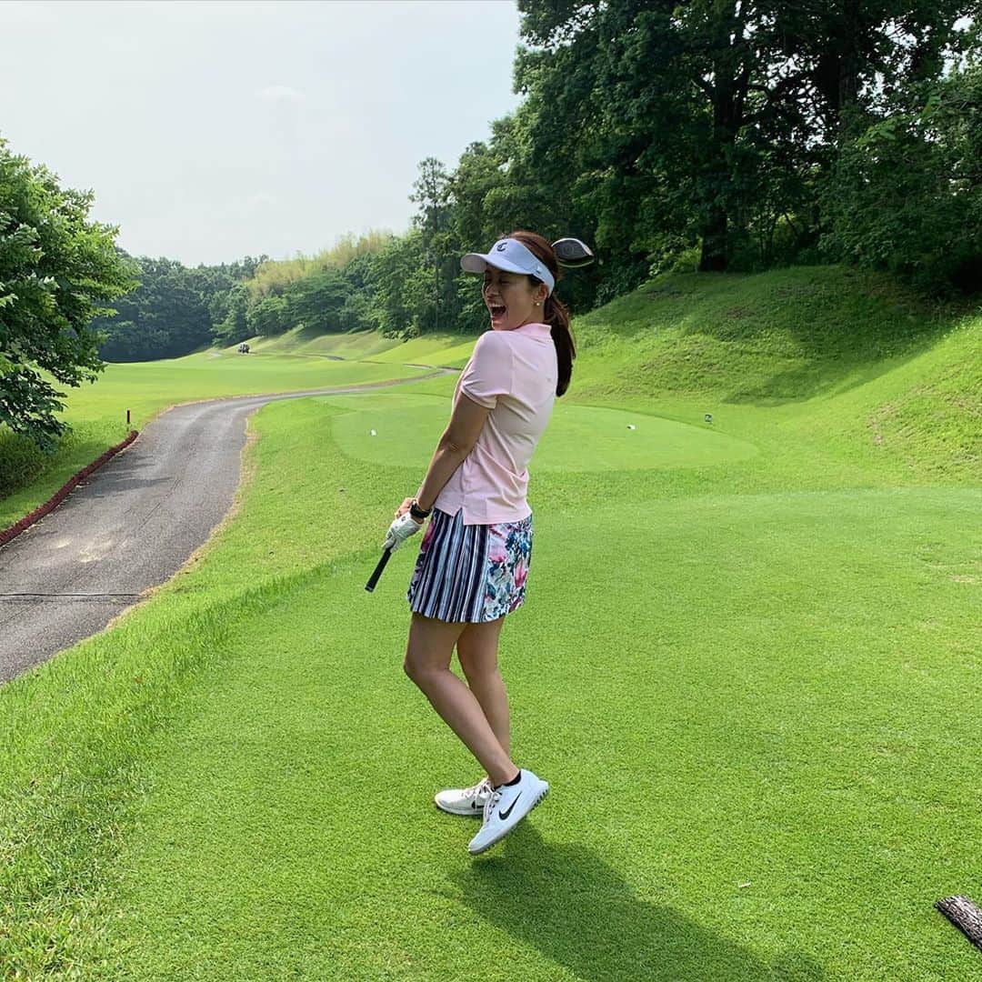 中林美和さんのインスタグラム写真 - (中林美和Instagram)「上達する気配がない〜😝⛳️ . #いつかのゴルフ#golf#ゴルフ」6月25日 17時57分 - miwanakabayashi