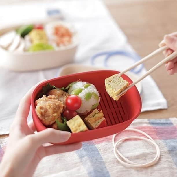 マーナ（おさかなスポンジ、立つしゃもじ、落としブタ）のインスタグラム