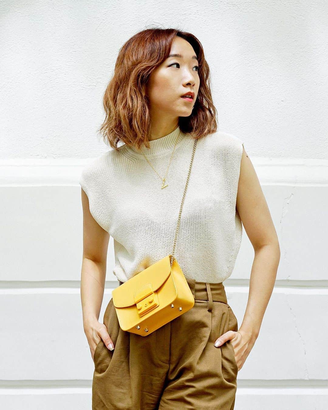 フルラのインスタグラム：「When it comes to this season's essentials the Furla Metropolis in yellow plays a key role. Take the sun with you!  #thefurlasociety #furlafeeling #newcollection #furla #accessories #fashion」