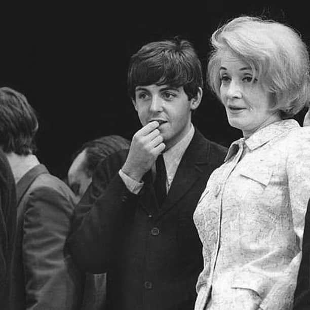 アクアスキュータムのインスタグラム：「#TBT Marlene Dietrich and Sir Paul McCartney in 1963, Paul wearing an Aquascutum suit #aquascutum」
