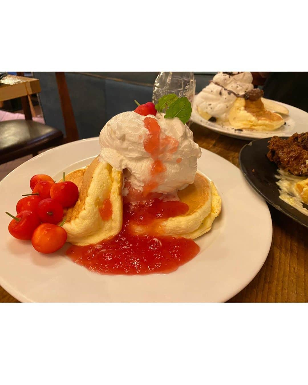 桃乃木かなさんのインスタグラム写真 - (桃乃木かなInstagram)「生クリームを食べに🥞🍽」6月25日 19時12分 - kana_momonogi