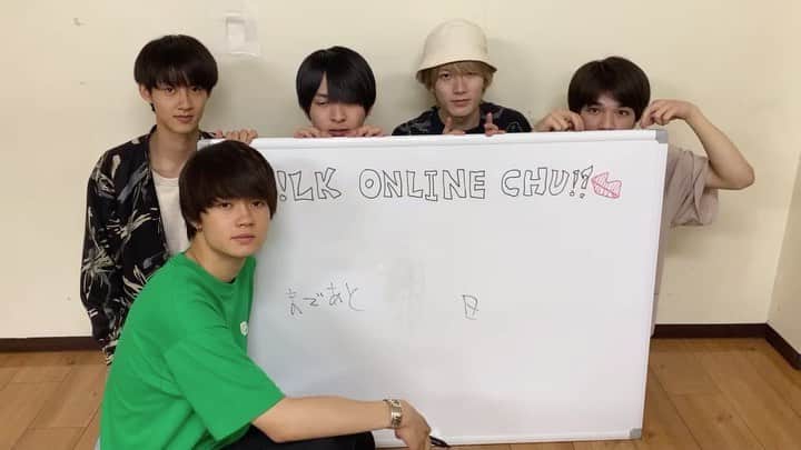 M!LKオフィシャルInstagramのインスタグラム：「6/27(土)配信ライブ 『M!LK ONLINE CHU!?💋』 まで、あと2日‼️ 是非みなさんも「#MILKONLINECHU」で一緒にカウントダウンしましょう🙆‍♂️🎵 本日、ファンクラブではデジタル会報vol,2が発行📚 メンバーのことをもっと知って、ライブを見たらさらに楽しいかも🙌 #MILK https://sd-milk.com/news/2835」