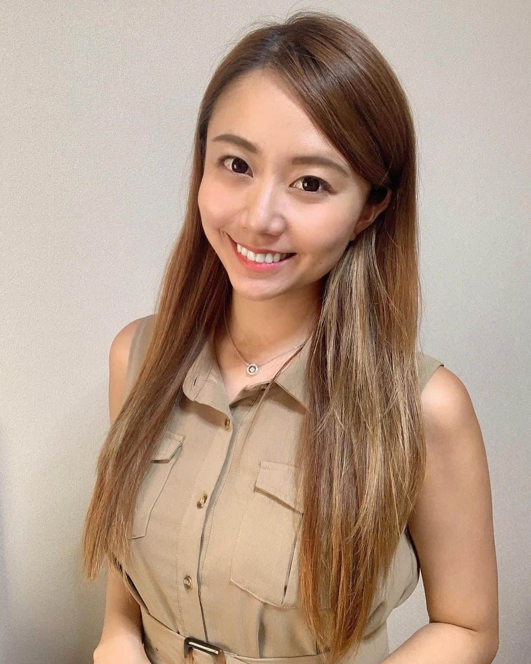 のインスタグラム：「こんばんは⭐️ . 昔から下の歯並びが悪かったので、マウスピース矯正始めることにしました😌 . シミュレーションソフトで治療後の歯並びとか見れて、最近の技術の進歩にただただ驚いた😳笑 . 透明だし、取り外しすぐできるから色々とありがたい💕 . これから定期的にマウスピース矯正のレポートしていきますね😌 .  #wesmile#マウスピース矯正#歯列矯正#歯科矯正#マウスピース#歯並び#pr#ウィスマイル矯正 #ゴルフ#ゴルフ女子#golf#golfgirl#sports#スポーツ#スポーツ女子#instagolf#골프#골프여자#스포츠#高尔夫球#高尔夫」