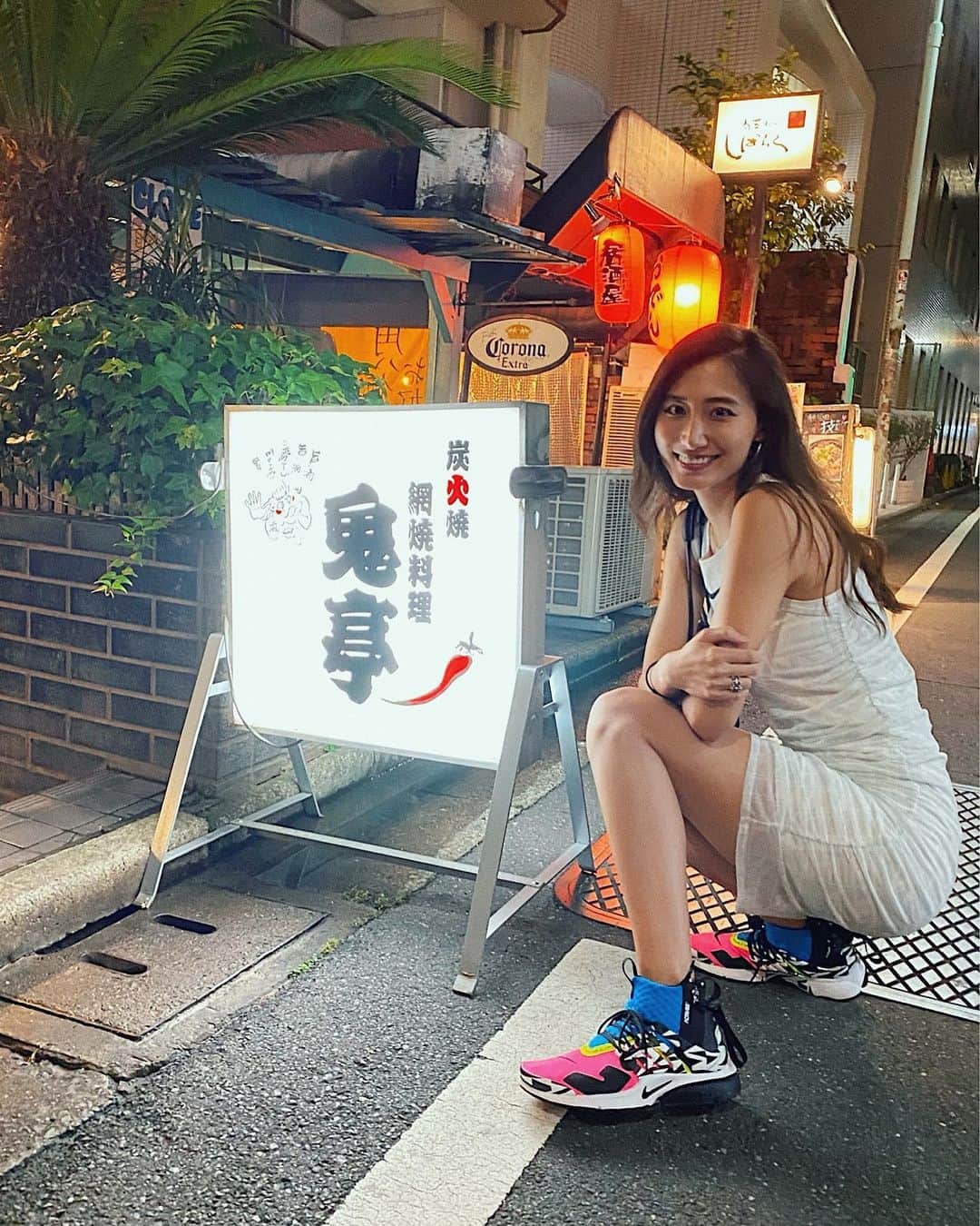 白雪さんのインスタグラム写真 - (白雪Instagram)「Yakitori night #🤤 #🍶 #🏮 久々過ぎる親友との時間、最高だった。  #barkinstyle #btokyo #japan #tokyo #snkrskickcheck #sportswear #fashion #東京 #日本」6月25日 19時54分 - baixue0929