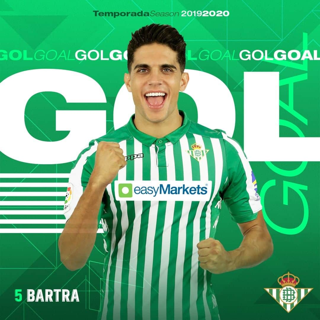 レアル・ベティスさんのインスタグラム写真 - (レアル・ベティスInstagram)「48' ⏱⚽️ ¡¡GOOOOOOOOOL DEL REAL BETIS!! 👏 ¡Marca @marcbartra de cabeza tras saque de esquina de @sergiocanalesoficial! -- 48' ⏱⚽️ GOAL! 👏 Marc Bartra with a nice header!!! 💚⚪ #RealBetisEspanyol 1-0 ⚪🔵 #DíaDeBetis」6月26日 6時10分 - realbetisbalompie