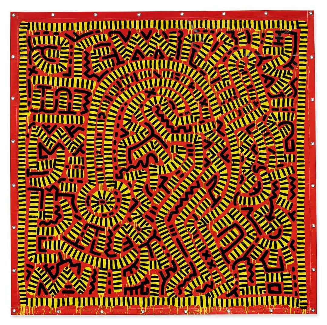 サザビーズさんのインスタグラム写真 - (サザビーズInstagram)「Measuring over 7 feet tall, Keith Haring’s ‘Untitled’ from 1983 is a culmination of Haring's practice. Saturated in the artist’s iconic mark-making, the painting encompasses the various visual strategies he employed in earlier drawings and paintings, and coalesces them to create a singularly accomplished work. As an artist outspoken about social change and activism, Haring utilizes the code of graffiti to make a provocative visual statement. This work is a highlight of our Contemporary Art Day Auction on 30 June in NYC – visit our link in bio for more highlights. #SothebysContemporary #KeithHaring」6月26日 6時23分 - sothebys