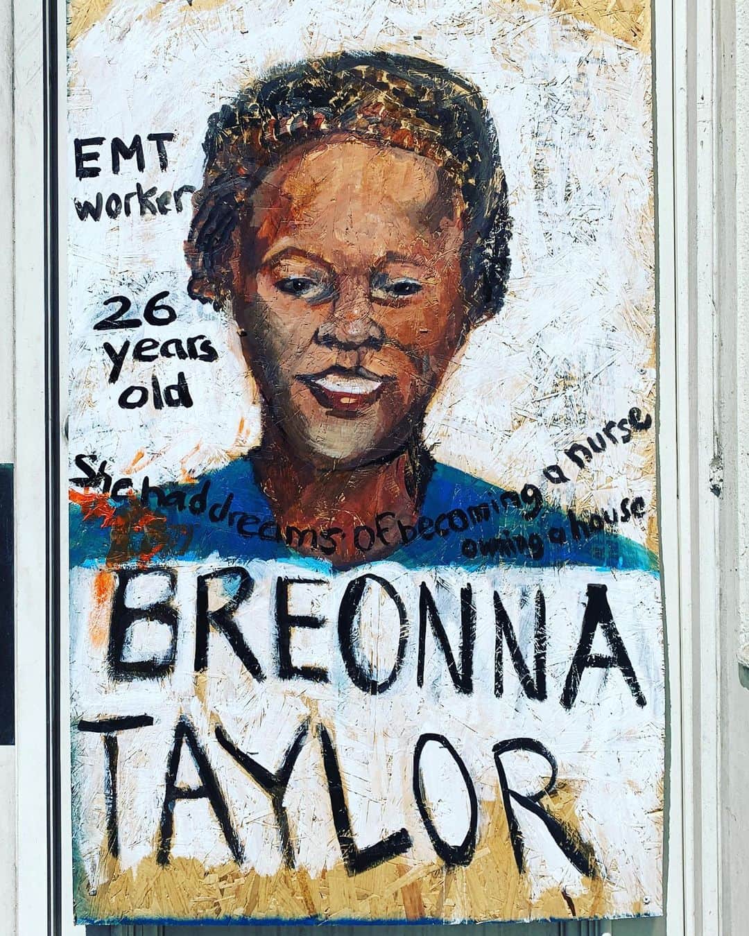 ミーアンドローさんのインスタグラム写真 - (ミーアンドローInstagram)「We need Justice for Breonna Taylor. Racism equals IGNORANCE. If you don’t like people because of the color of their skin, that is IGNORANT. There’s no argument. Racism is a disease, we need to work hard to eradicate it like we would any other disease. #justiceforbreonnataylor #blacklivesmatter」6月25日 22時27分 - meandrojewelry